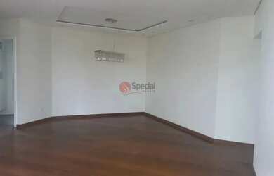 Imagem: O apartamento possui 4 Dormitórios, 3 Banheiros, 4 Vagas na