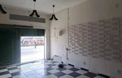 Imagem: O depósito possui 80m² de Área e está localizado em Olaria