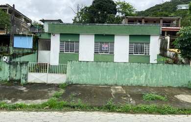 Imagem 1: Casa em mangaratiba. 500m² de Área, 3 Vagas na garageme3 Dormitórios