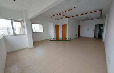 Imagem: O depósito possui 1 Vaga na garagem, 51m² de Área e está