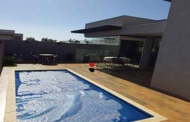 Imagem 11: Casa em Condomínio Alto do Castelo à venda, 3 suítes, 240 m² por R$...