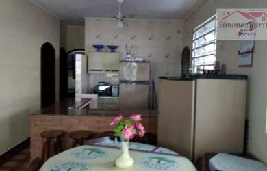 Imagem 12: Casa com 3 dormitórios,2 banheiros, edícula, garagem grande, LADO PRAIA...