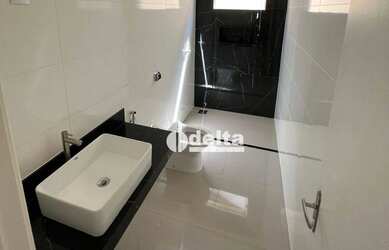 Imagem 6: Casa com 3 dormitórios à venda, 200 m² por R$ 850.000,00 - Vigilato...