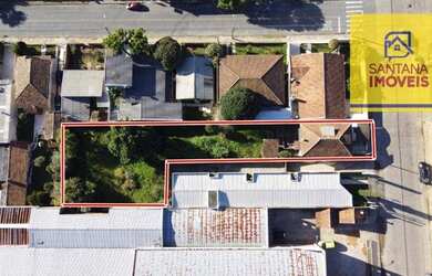 Imagem: O terreno possui 933m² de Área e está localizado em Centro