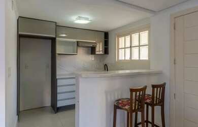 Imagem: A casa em condomínio possui 3 Dormitórios, 4 Banheiros, 2