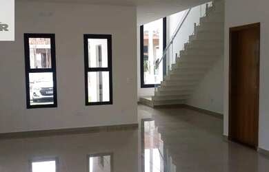 Imagem: A casa em condomínio possui 3 Dormitórios, 3 Banheiros, 4