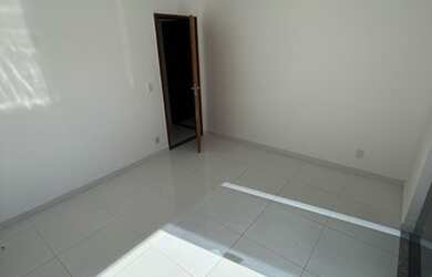 Imagem: O apartamento possui 2 Dormitórios, 1 Banheiro e 61m² de Área