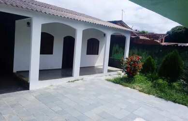 Imagem: A casa possui 2 Dormitórios, 2 Banheiros, 5 Vagas na garagem