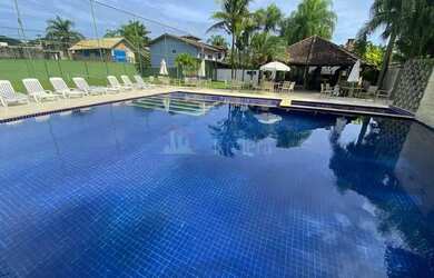 Imagem: A casa em condomínio possui 4 Dormitórios, 4 Banheiros, 2