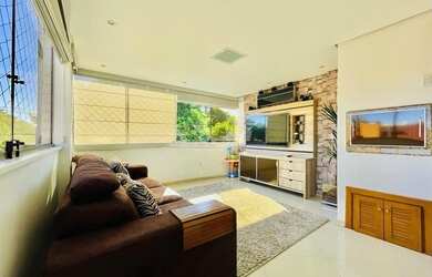 Imagem: O apartamento possui 3 Dormitórios, 2 Banheiros, 2 Vagas na