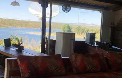 Imagem 5: Rancho vista pro lago. Acomodam 10 pessoas, 4 Vagas na garageme2 Dormitórios