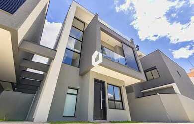 Imagem: A casa em condomínio possui 3 Dormitórios, 4 Banheiros, 2