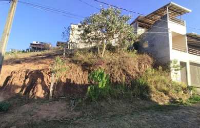 Imagem: O terreno possui 403m² de Área e está localizado em Prefeito