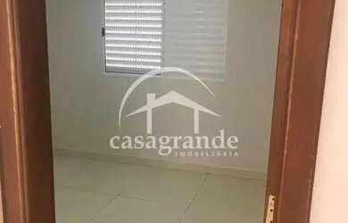 Imagem: A casa possui 3 Dormitórios, 2 Banheiros, 4 Vagas na garagem