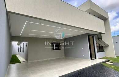 Imagem: A casa possui 3 Dormitórios, 4 Banheiros, 3 Vagas na garagem