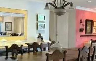 Imagem: O apartamento possui 4 Dormitórios, 4 Banheiros, 360m² de