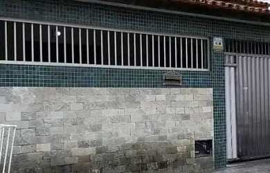 Imagem: A casa possui 3 Dormitórios, 4 Banheiros, 2 Vagas na garagem