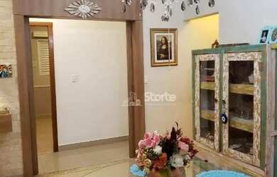 Imagem 5: Excelente casa com 4/4 sendo 02 suítes à venda, 217m² por R$ 980.000...