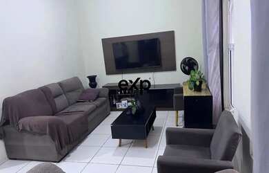 Imagem: A casa possui 3 Dormitórios, 2 Banheiros, 2 Vagas na garagem