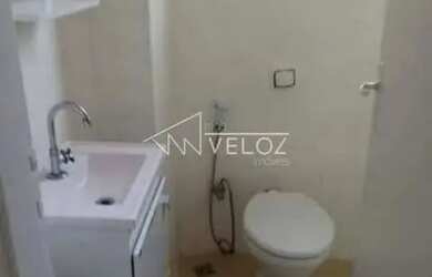 Imagem: A kitnet possui 1 Banheiro e 23m² de Área e está localizado