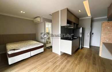 Imagem: O studio possui 1 Dormitório, 1 Banheiro, 5 Vagas na garagem