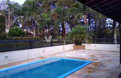 Imagem: A casa em condomínio possui 4 Dormitórios, 5 Banheiros, 5