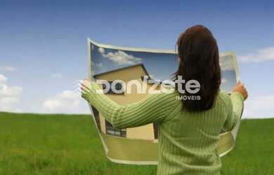 Imagem: O terreno possui 240m² de Área e está localizado em Vila