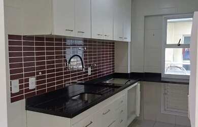 Imagem: O apartamento possui 2 Dormitórios, 2 Banheiros, 2 Vagas na