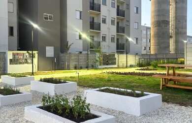 Imagem: O apartamento possui 2 Dormitórios, 1 Banheiro, 2 Vagas na