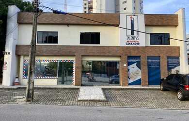 Imagem: O depósito possui 11m² de Área e está localizado em Dionisio