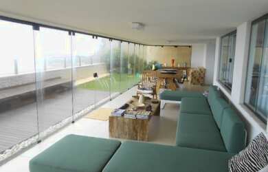 Imagem: O apartamento possui 4 Dormitórios, 5 Banheiros, 300m² de