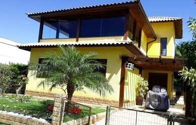 Imagem: A casa em condomínio possui 3 Dormitórios, 4 Banheiros, 4