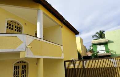 Imagem: A casa em condomínio possui 4 Dormitórios, 3 Banheiros, 3