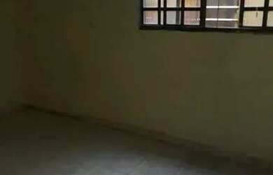 Imagem: A casa possui 1 Dormitório, 1 Banheiro, 30m² de Área e está