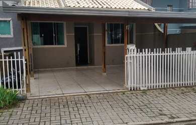 Imagem: A casa em condomínio possui 3 Dormitórios, 2 Banheiros, 2