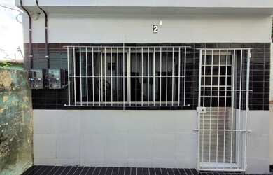 Imagem: A casa possui 2 Dormitórios, 1 Banheiro, 40m² de Área e