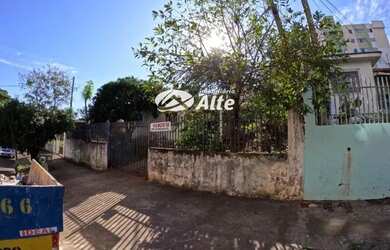 Imagem: O terreno possui 600m² de Área e está localizado em Zona