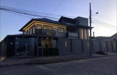 Imagem 8: Casa para Venda em Imbituba, Village, 5 dormitórios, 1 suíte, 4 banheiros,...