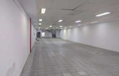 Imagem: O depósito possui 1.163m² de Área e está localizado em