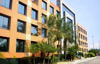 Imagem: O depósito possui 2 Vagas na garagem e 36m² de Área e está