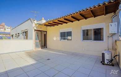 Imagem: O apartamento na cobertura possui 3 Dormitórios, 2 Banheiros