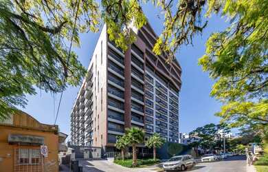 Imagem: O apartamento possui 1 Dormitório, 1 Banheiro, 1 Vaga na garagem