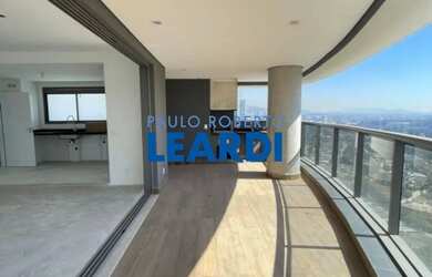 Imagem: O apartamento possui 3 Dormitórios, 3 Banheiros, 180m² de