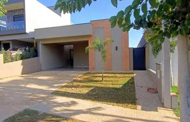 Imagem: A casa possui 3 Dormitórios, 4 Banheiros, 4 Vagas na garagem