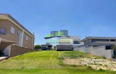 Imagem: O terreno à venda possui 465m² de Área e está localizado