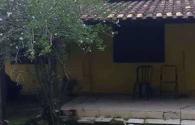 Imagem: A casa possui 2 Dormitórios, 2 Banheiros, 100m² de Área e