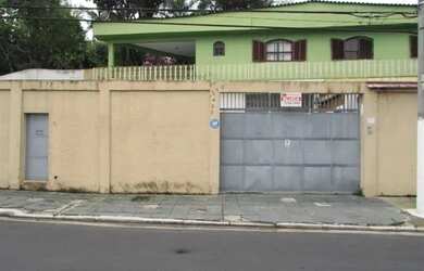 Imagem: O depósito possui 5 Vagas na garagem, 92m² de Área e está