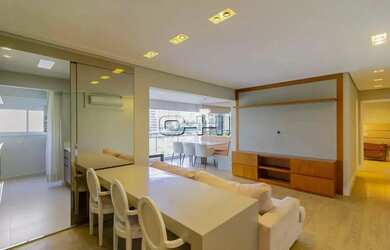 Imagem: O apartamento possui 2 Dormitórios, 2 Banheiros, 2 Vagas na