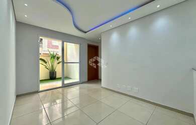 Imagem: O apartamento possui 2 Dormitórios, 1 Banheiro, 1 Vaga na garagem