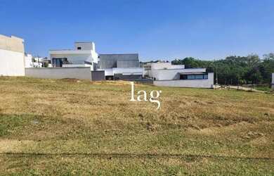 Imagem: O terreno possui 250m² de Área e está localizado em Cajuru